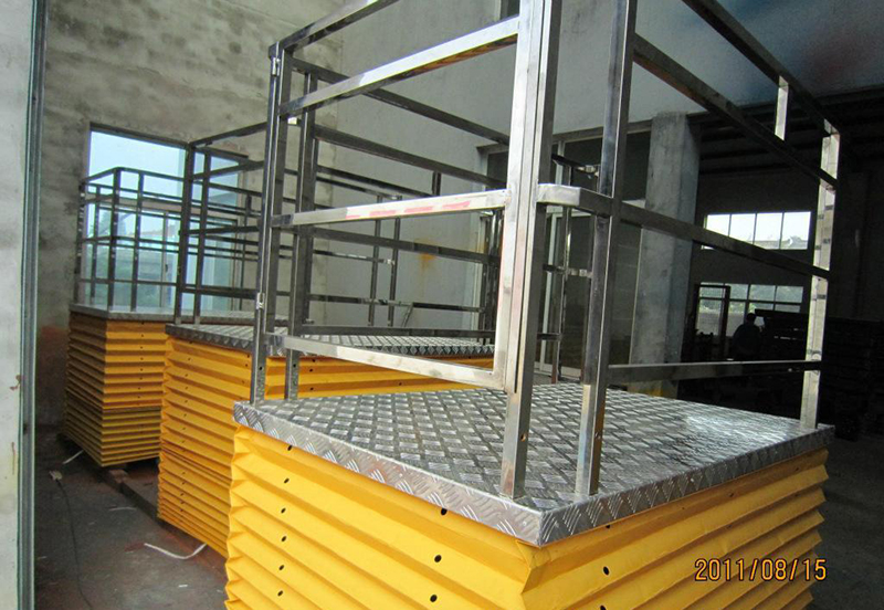 殘疾人升降機(jī)